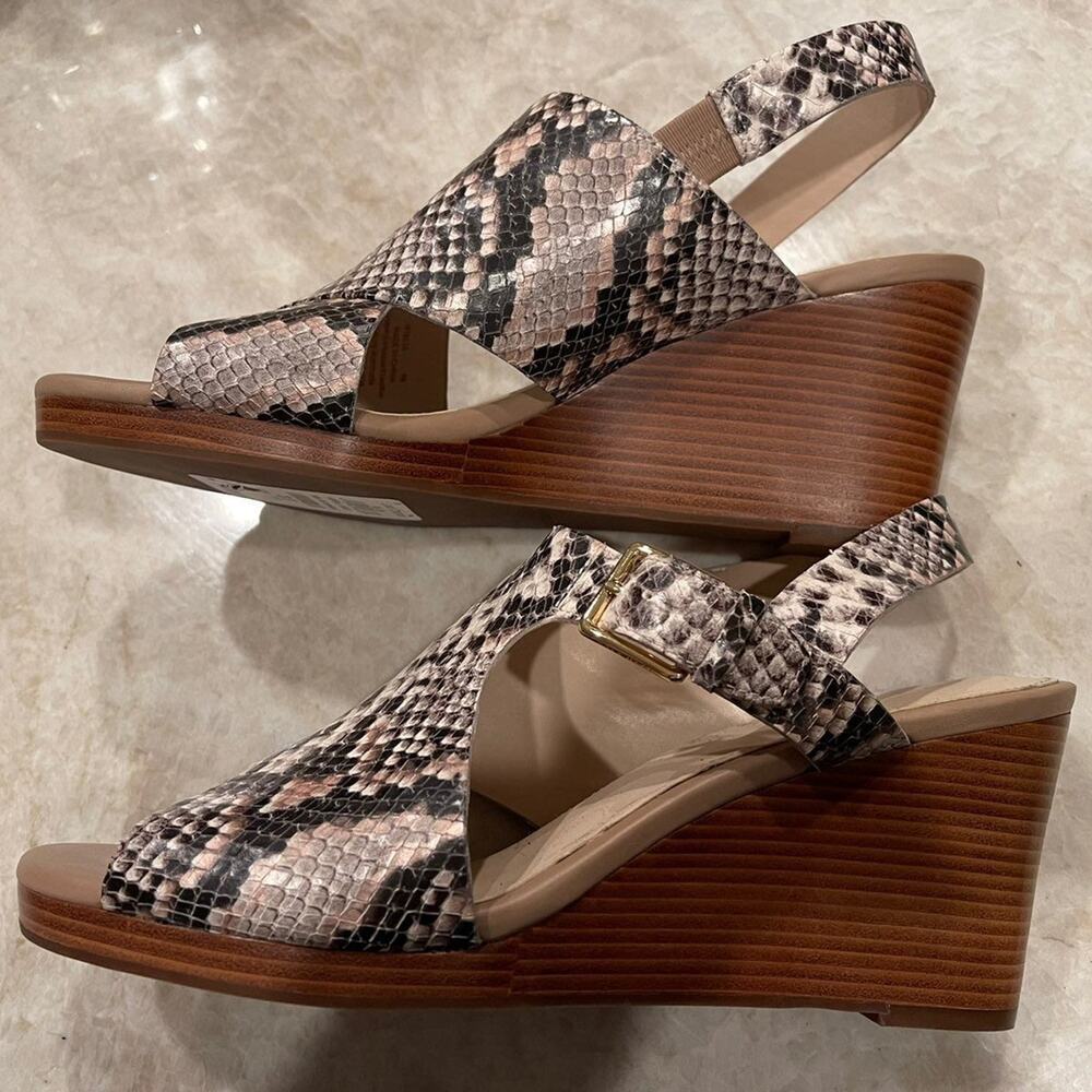 Cole Haan wedge Sandals sz 9 NEW